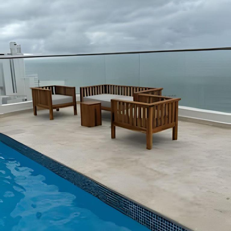 Charming Loft near the Beach - Deluxe One-Bedroom Apartment - 45