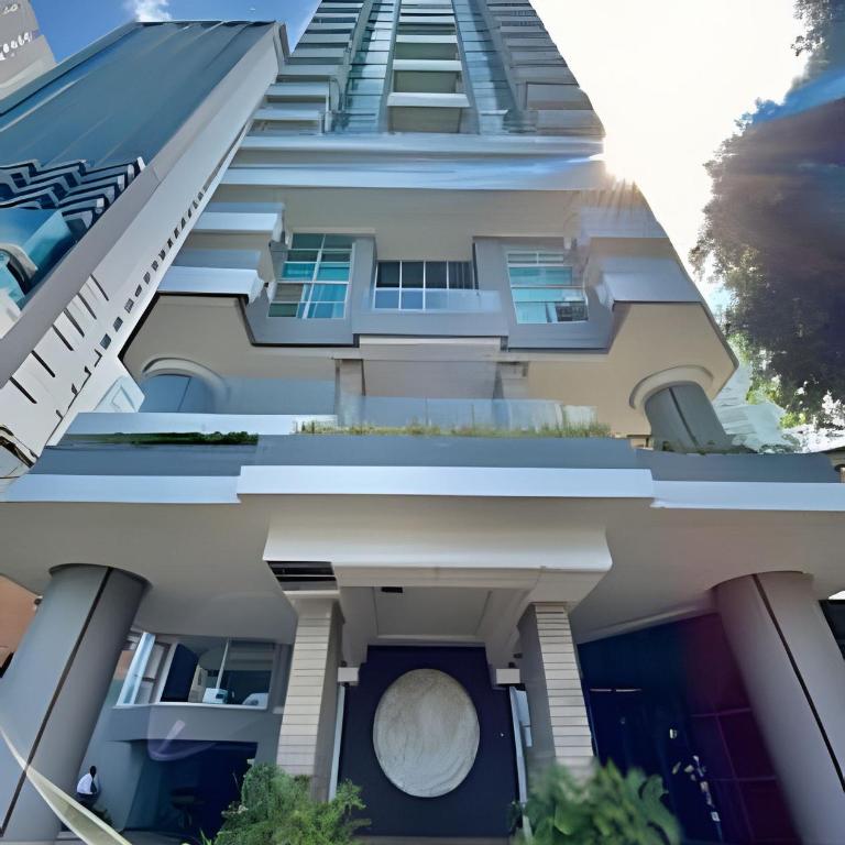 Ocean Majesty, Luxury Haven close to Walled City - One-Bedroom Apartment with Sea View and Balcony - 1