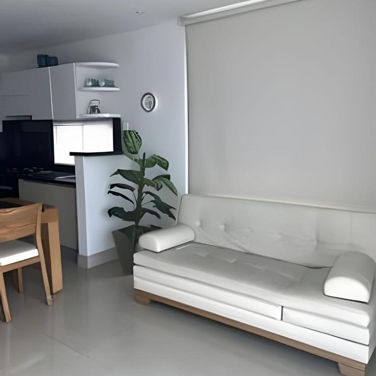 Ocean Majesty, Luxury Haven close to Walled City - One-Bedroom Apartment with Sea View and Balcony - 10