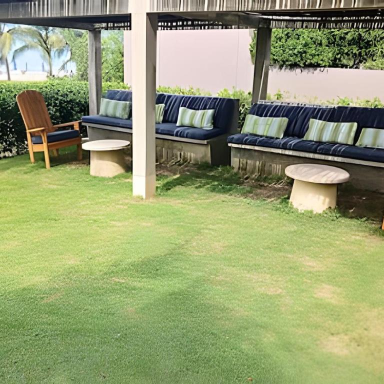 Luxury and privacy, ocean view and direct beach access - Two-Bedroom Apartment with Balcony and Sea View - 71