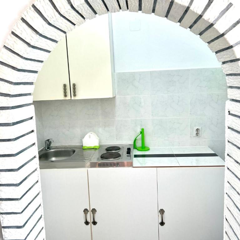 Villa Radis - Deluks Apartman sa 2 Spavaće Sobe i Balkonom - 18