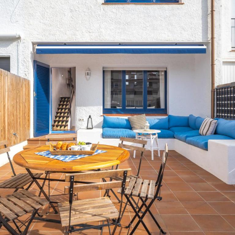 Centro Empuriabrava Luminosa Casa en el Canal - Casa de 3 dormitorios - 1
