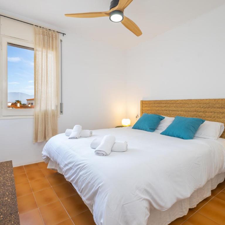Centro Empuriabrava Luminosa Casa en el Canal - Casa de 3 dormitorios - 16