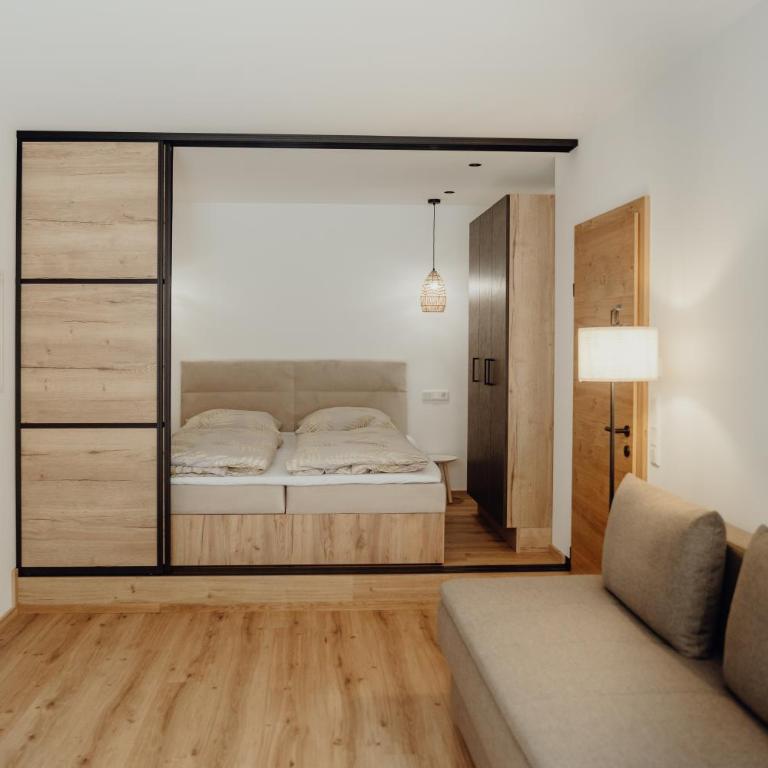 SAM`s hairBERGE Apartments - Studio - 7