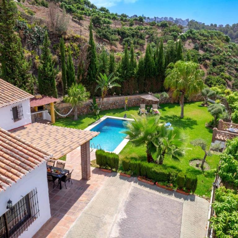 Villa Paraiso Dos by Villa Plus - Villa - 2