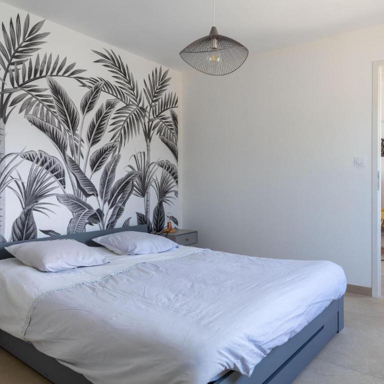 Lovely Home In Saint Jean De Monts - Three-Bedroom Vacation Home - 8