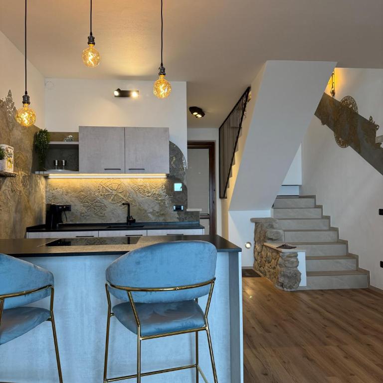 La Dolce Vista - Two-Bedroom Apartment with Lake View - 11