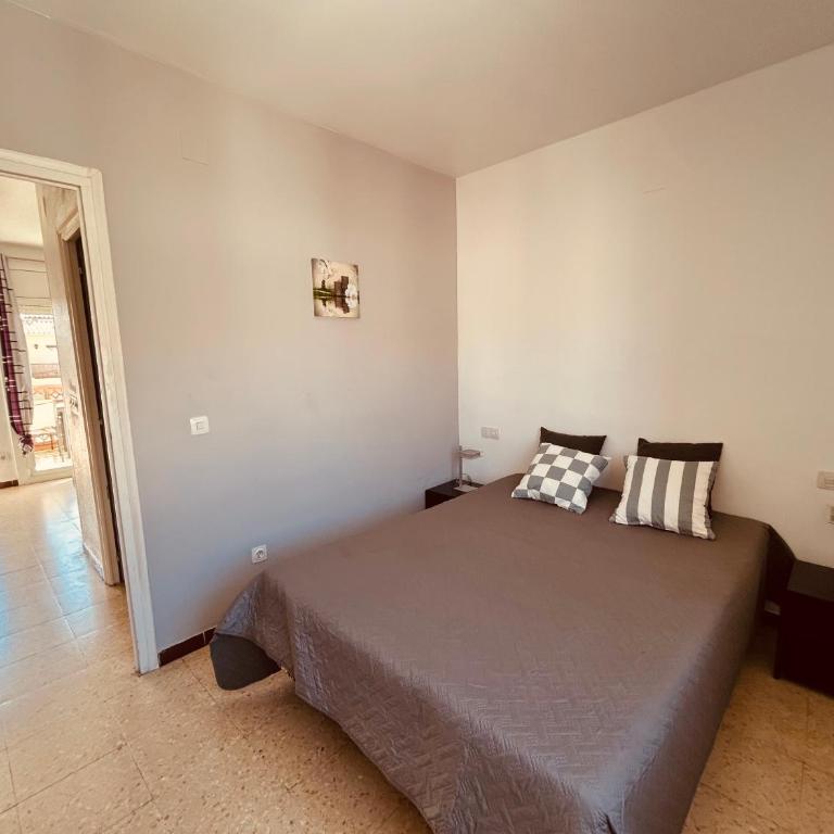 Empuriabrava, T2, terrasse, barbecue - Apartamento de 1 dormitorio - 21