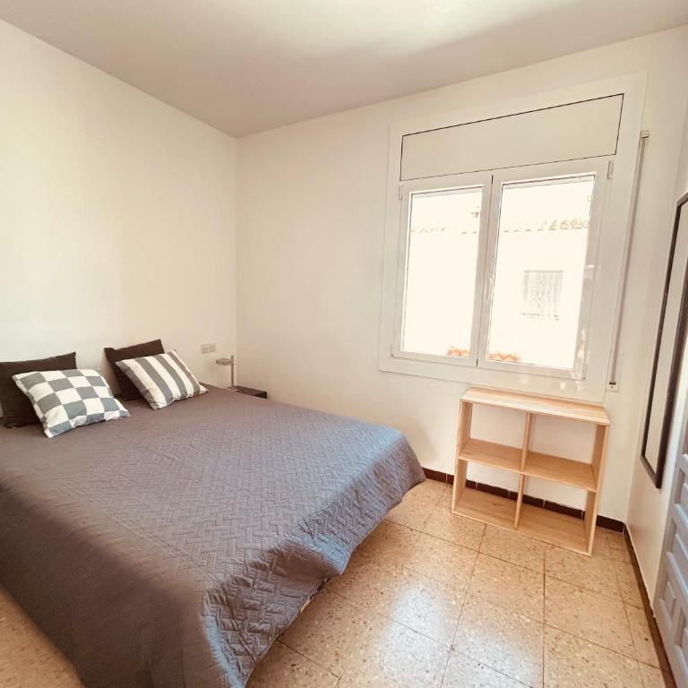 Empuriabrava, T2, terrasse, barbecue - Apartamento de 1 dormitorio - 20