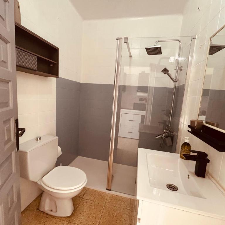 Empuriabrava, T2, terrasse, barbecue - Apartamento de 1 dormitorio - 18