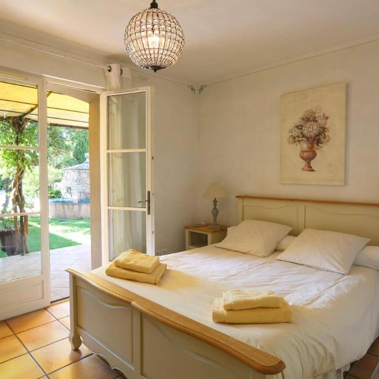 Villa Jas Fontaine by Villa Plus - Villa - 7