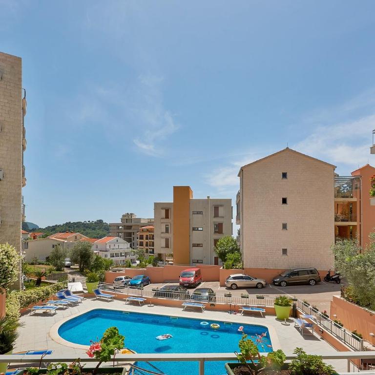 Summer Apartment with pool - Apartment - 2