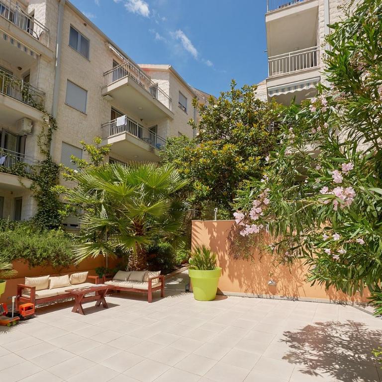Summer Apartment with pool - Apartment - 6
