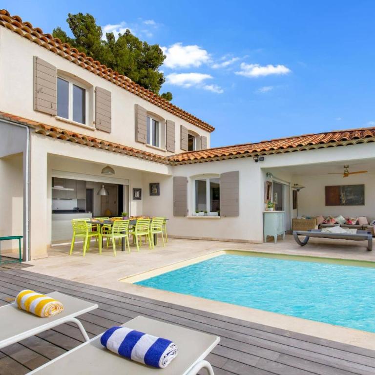 Villa Les Lavandieres by Villa Plus - Villa - 17