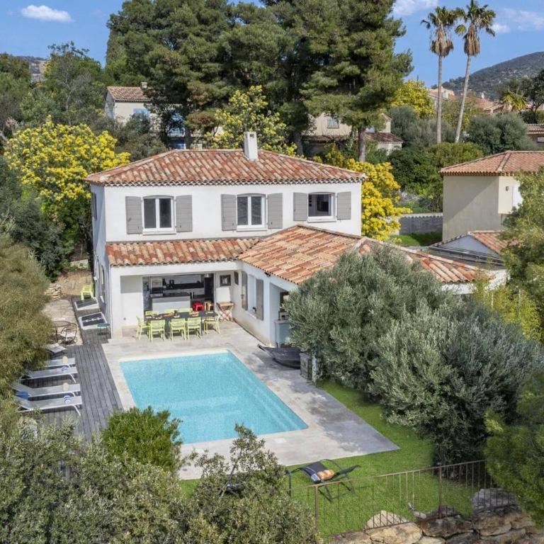 Villa Les Lavandieres by Villa Plus - Villa - 21