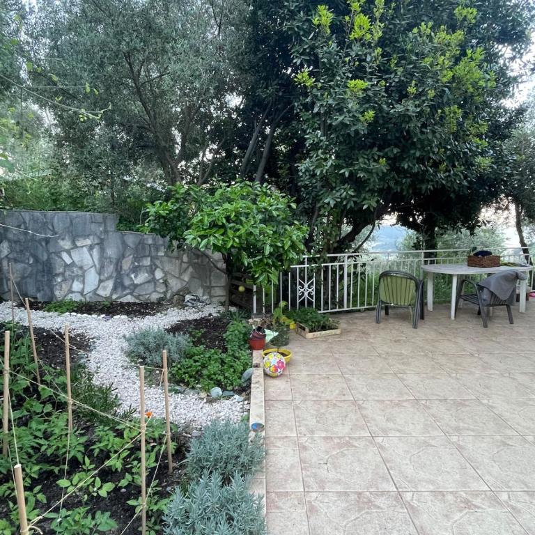 Olive Hill Home - Three-Bedroom House - 8