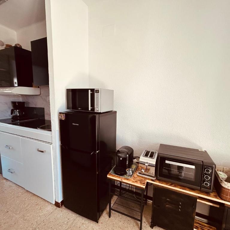 Empuriabrava, T2, terrasse, barbecue - Apartamento de 1 dormitorio - 2
