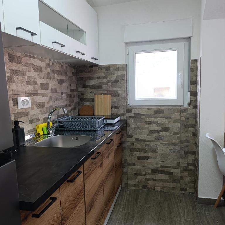 Sayohat Apartments - Apartment with Terrace - 25