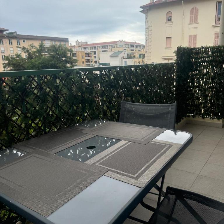 Superbe 2 pièces à 50 m de la Promenade des Anglais - Appartement 1 Chambre - 3