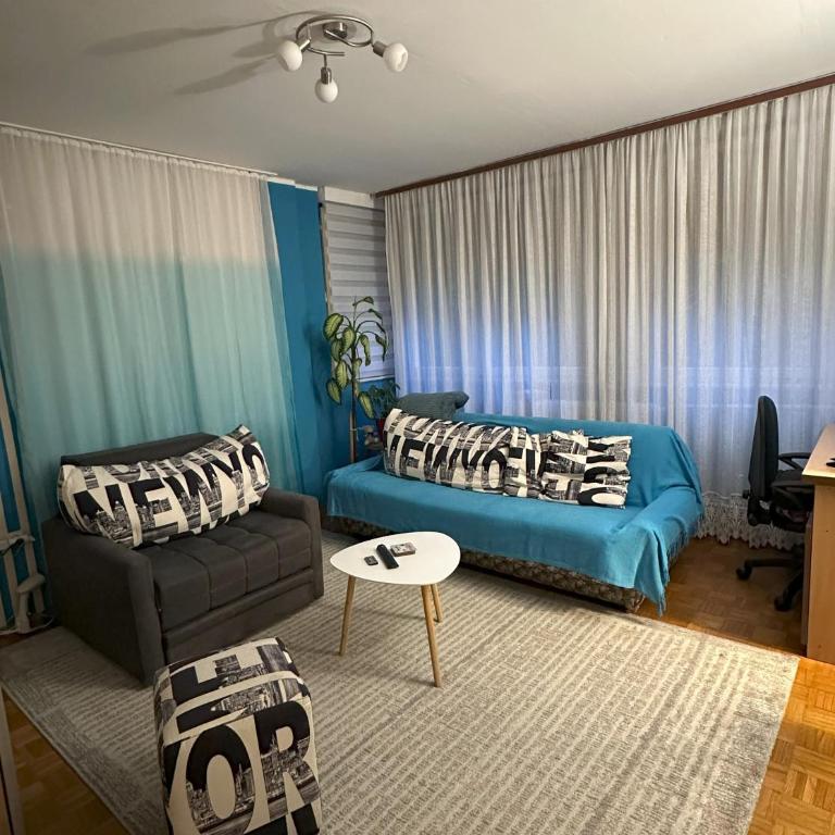 Exit Apartment - Apartman sa 2 Spavaće Sobe - 1