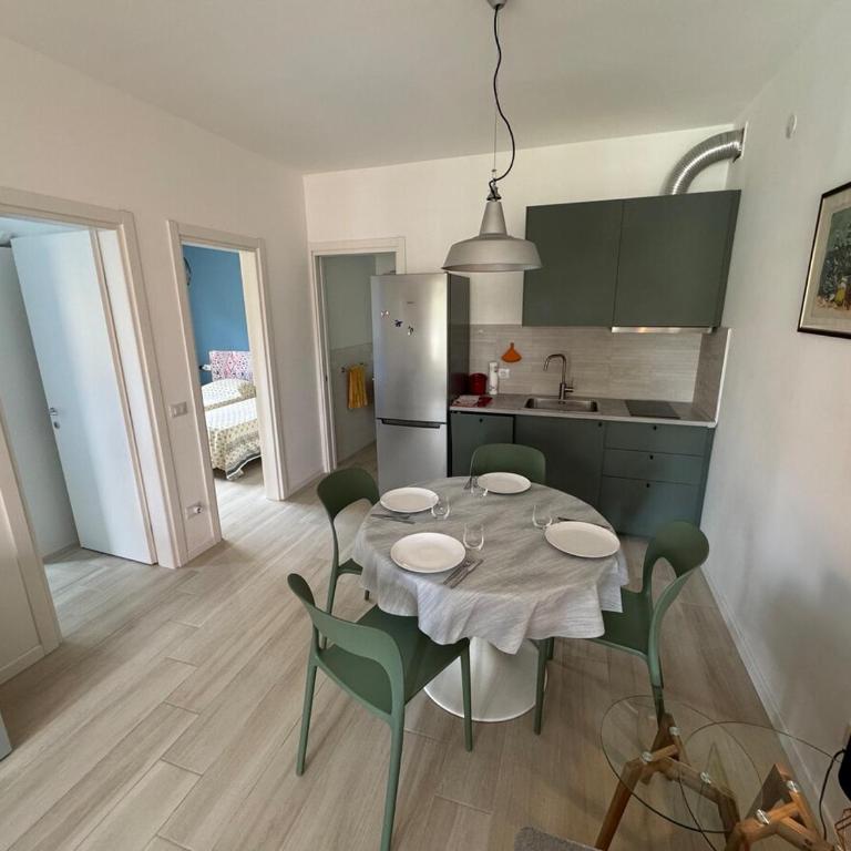 Giardino privato e tranquillo con parcheggio incluso - Appartamento con 2 Camere da Letto - 7