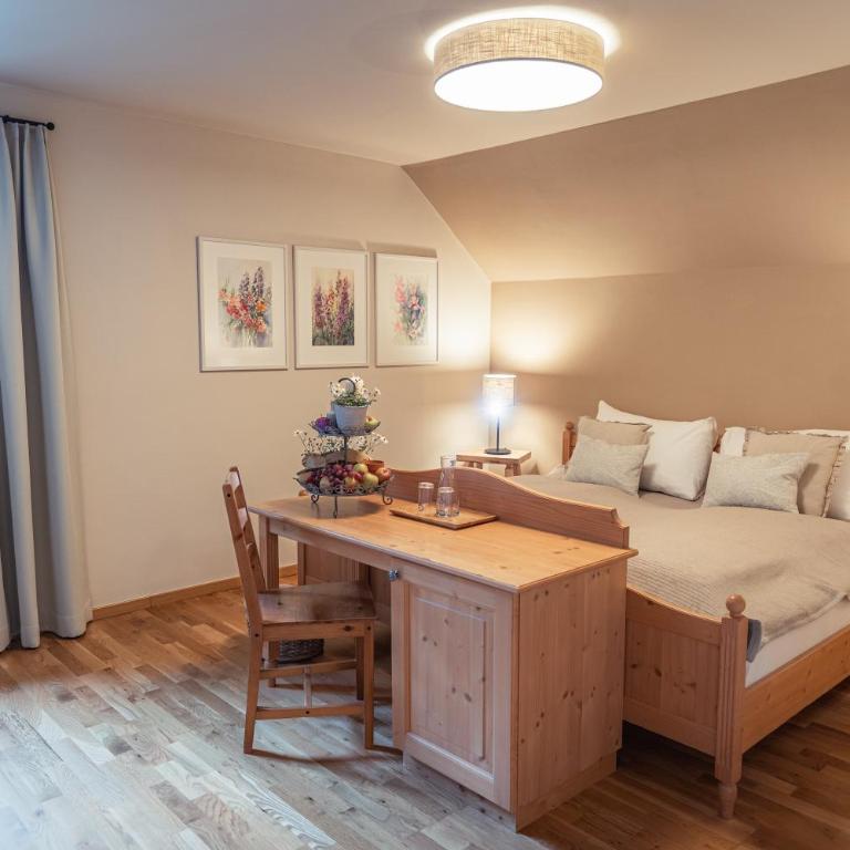 Seegasthof Gamsjaga - Family Room - 1
