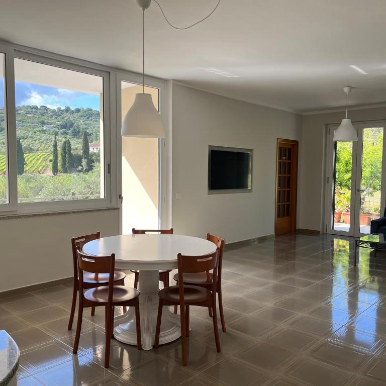 Villa Claudia - casa vacanze - Four-Bedroom House - 13