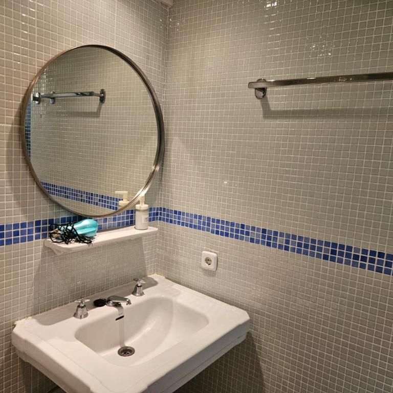 La Roqueta Hotel - Habitación Doble Estándar con vistas al jardín - 2 camas - 5