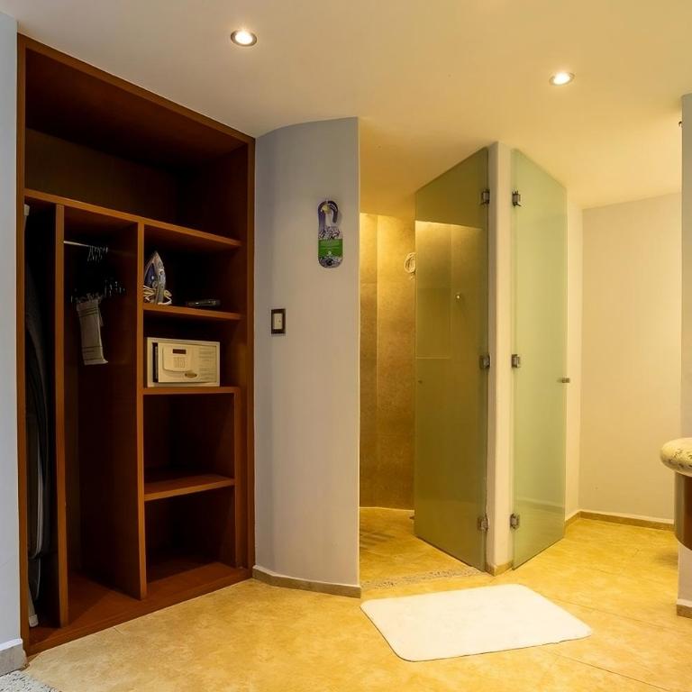Holiday Inn Puebla Finsa by IHG - Habitación Estándar - 4