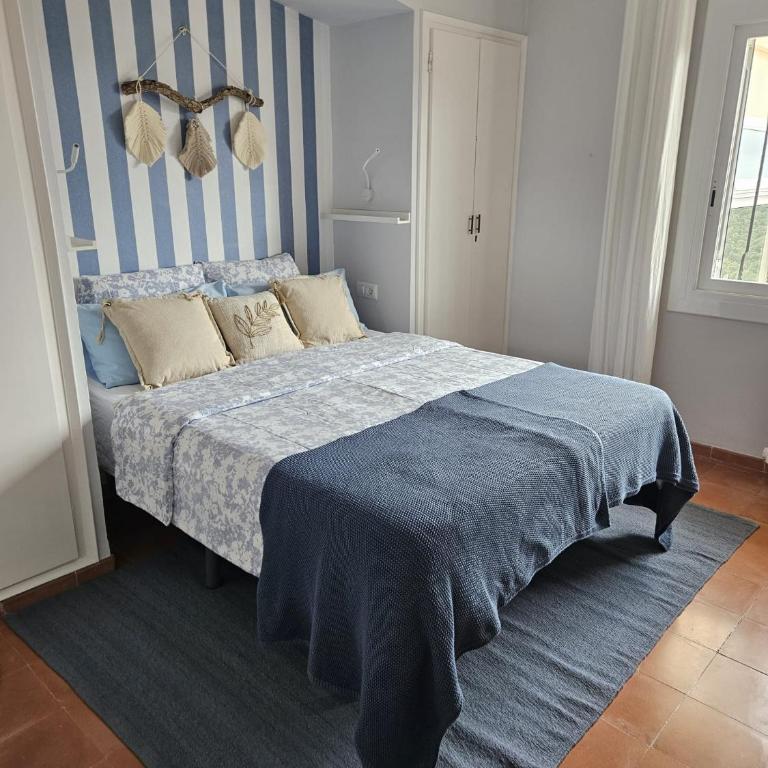 La Roqueta Hotel - Habitación con cama grande - 6