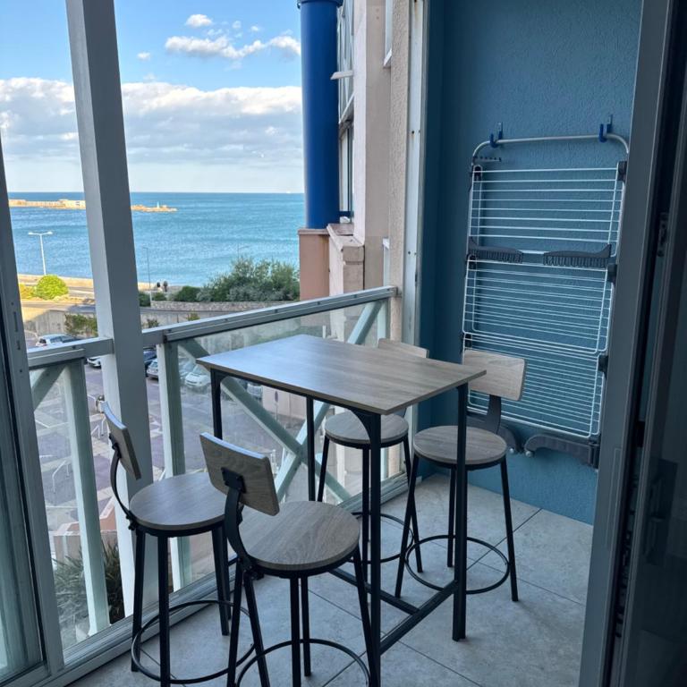 La SébaïaVie - Two-Bedroom Apartment with Balcony and Sea View - 22