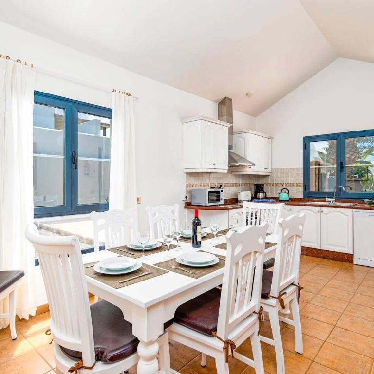 Villa Perejil by Villa Plus - Villa - 15
