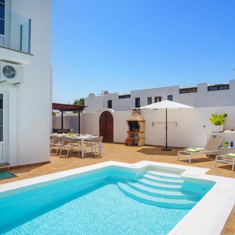 Villa Laurona by Villa Plus - Villa - 7