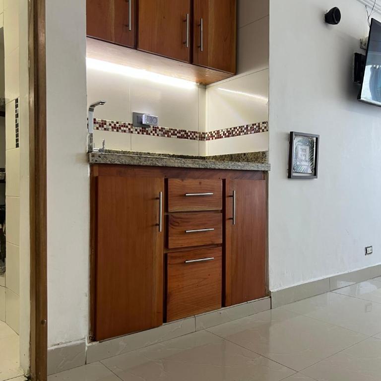 Lovely I bedroom with pool and views - One-Bedroom Apartment - 9