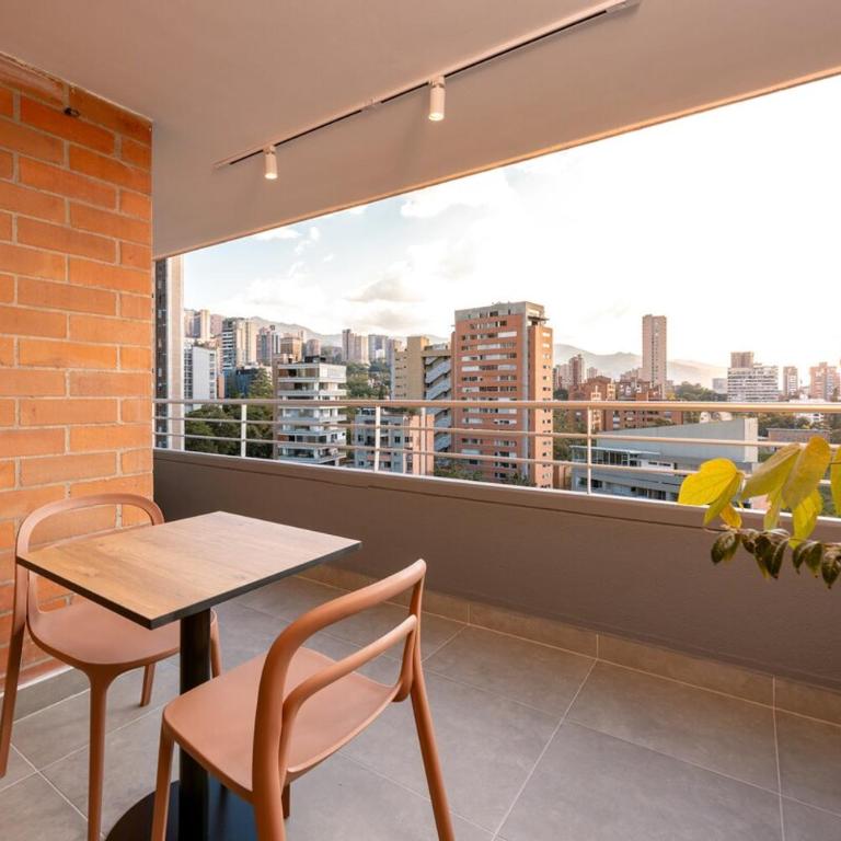 Magnífico apartamento de 2 habitaciones con AC y vistas en Provenza - Two-Bedroom Apartment with View - 9