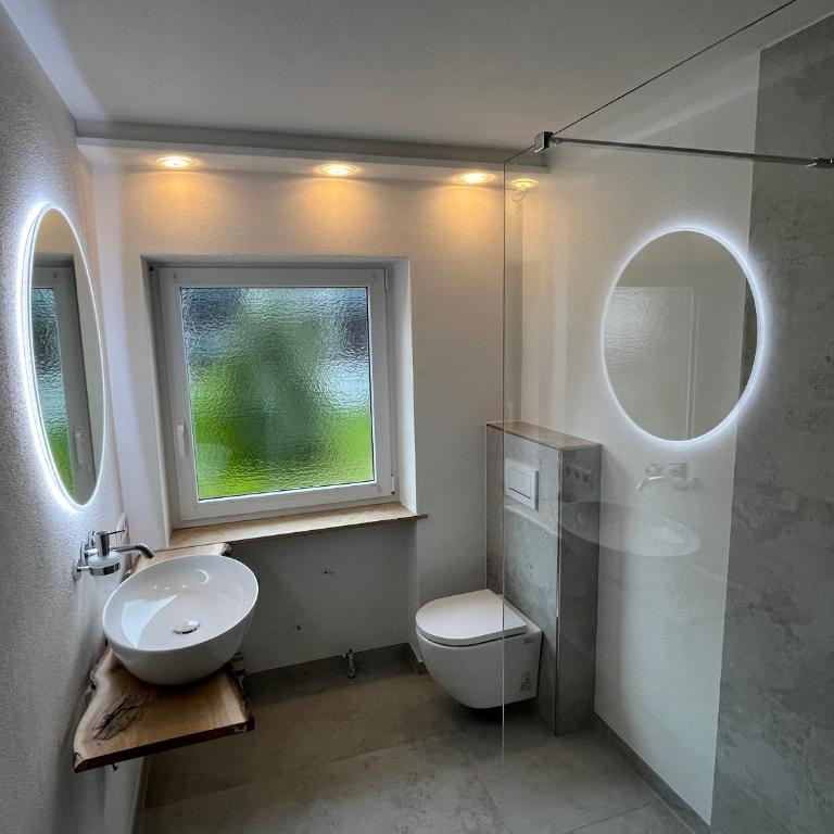 Ferienwohnung Bergblick - Apartment mit 4 Schlafzimmern und einem Balkon - 2