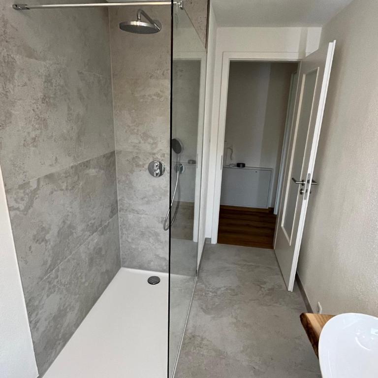 Ferienwohnung Bergblick - Apartment mit 4 Schlafzimmern und einem Balkon - 9