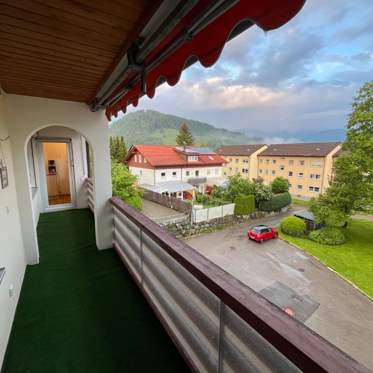Ferienwohnung Bergblick - Apartment mit 4 Schlafzimmern und einem Balkon - 10