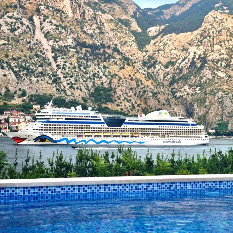 Sea view apartment with heated pool - Apartman sa 1 Spavaćom Sobom - 2