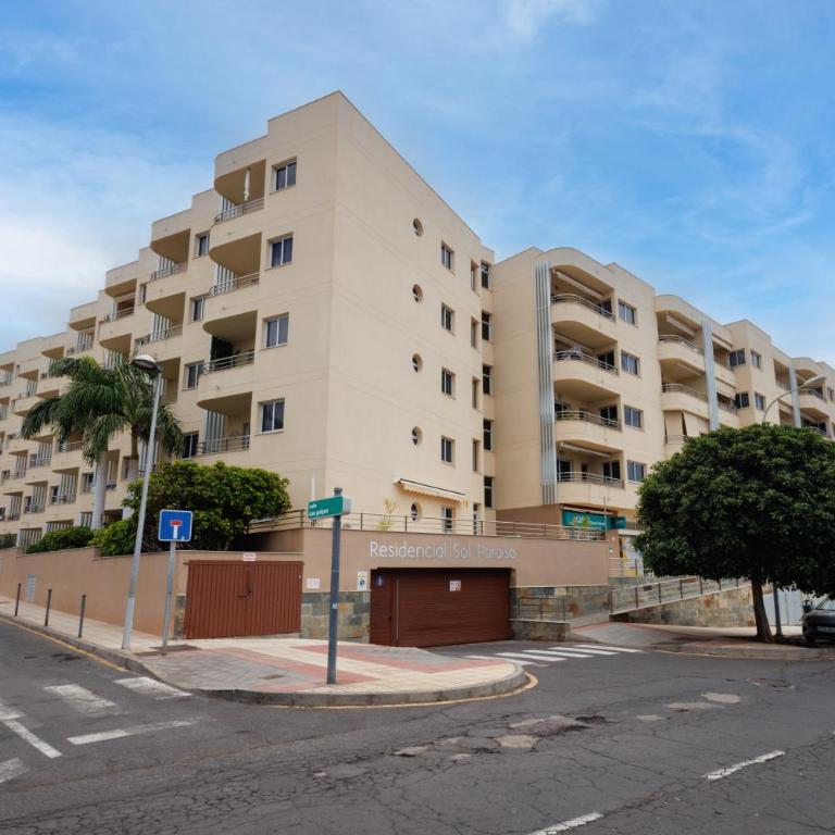 Modern 2 Bed Sea View Apartment Pool Access - Apartamento de 2 dormitorios con balcón y vistas al mar - 18