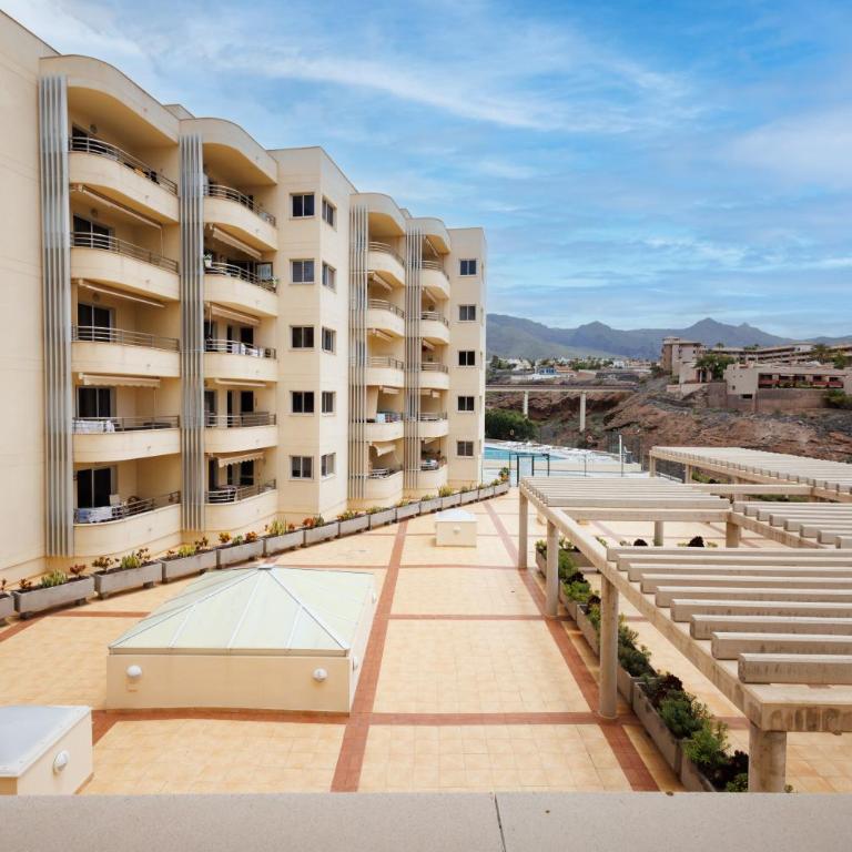 Modern 2 Bed Sea View Apartment Pool Access - Apartamento de 2 dormitorios con balcón y vistas al mar - 19