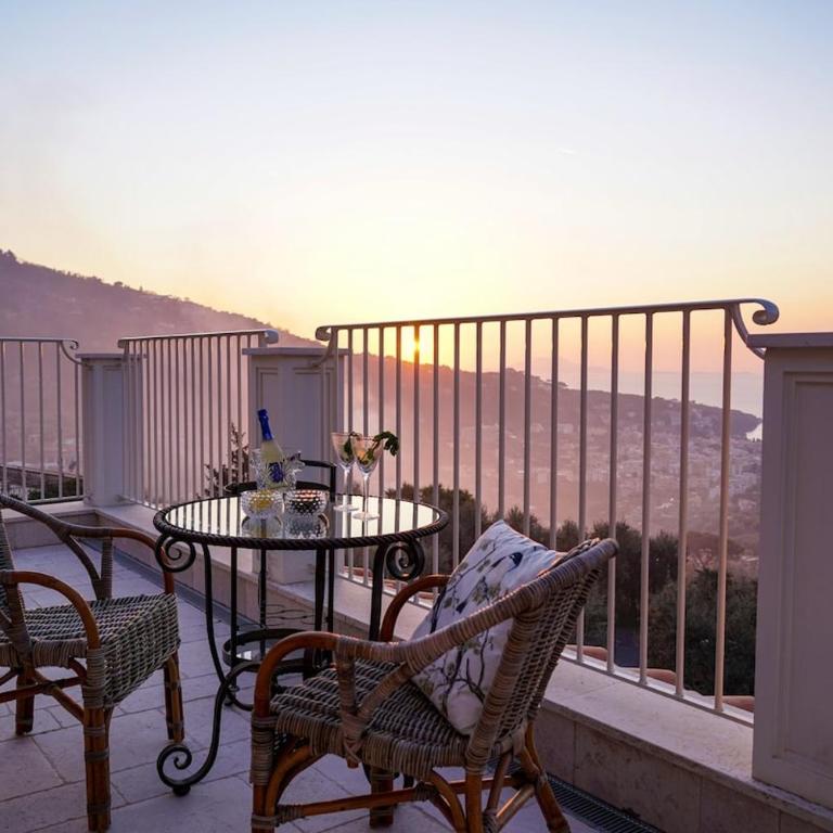Modern & Private Villa in Unique Location, Pool and Sunset Terrace - Villa con Piscina Privata - 11