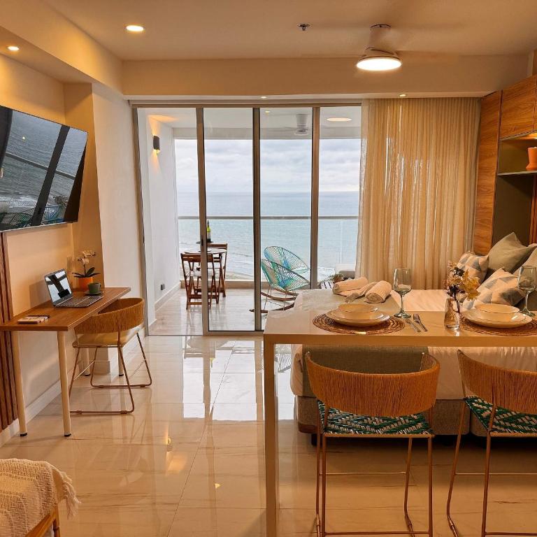 Cartagena Beach Resort 1405 - Deluxe Suite - 23