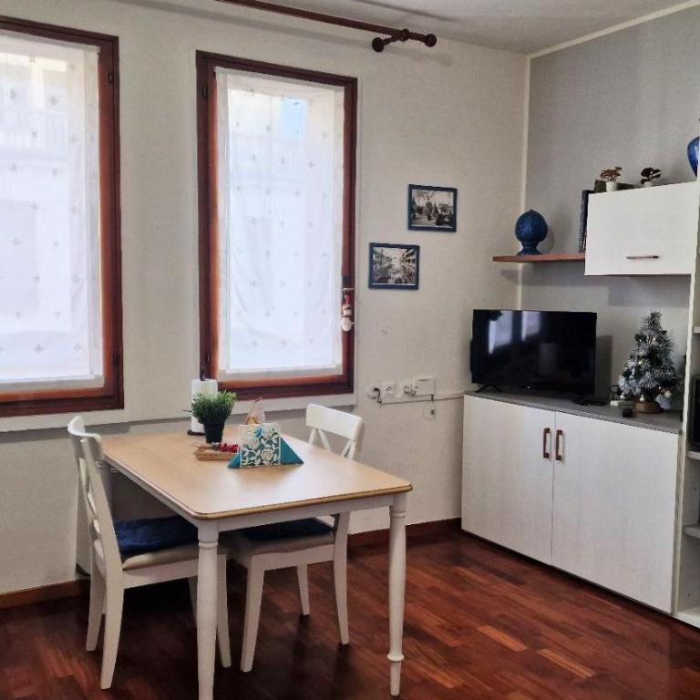 Nido in centro - no ztl - zona Università, piano 1 con ascensore, clima e wi-fi - Keki - One-Bedroom Apartment - 30