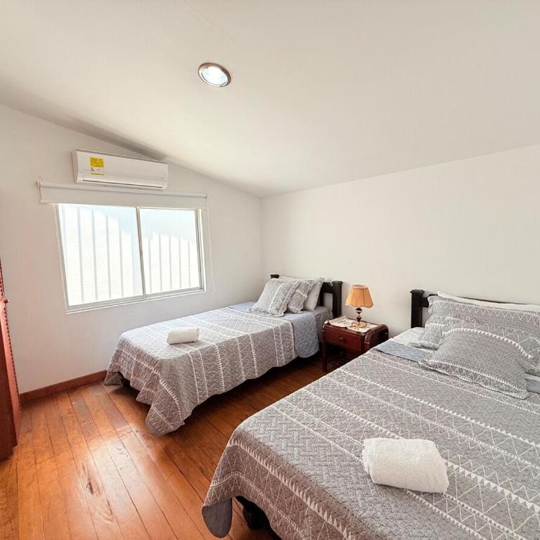 Casa con aires y agua caliente por mall Chipichape Cali - Casa de 5 dormitorios - 8