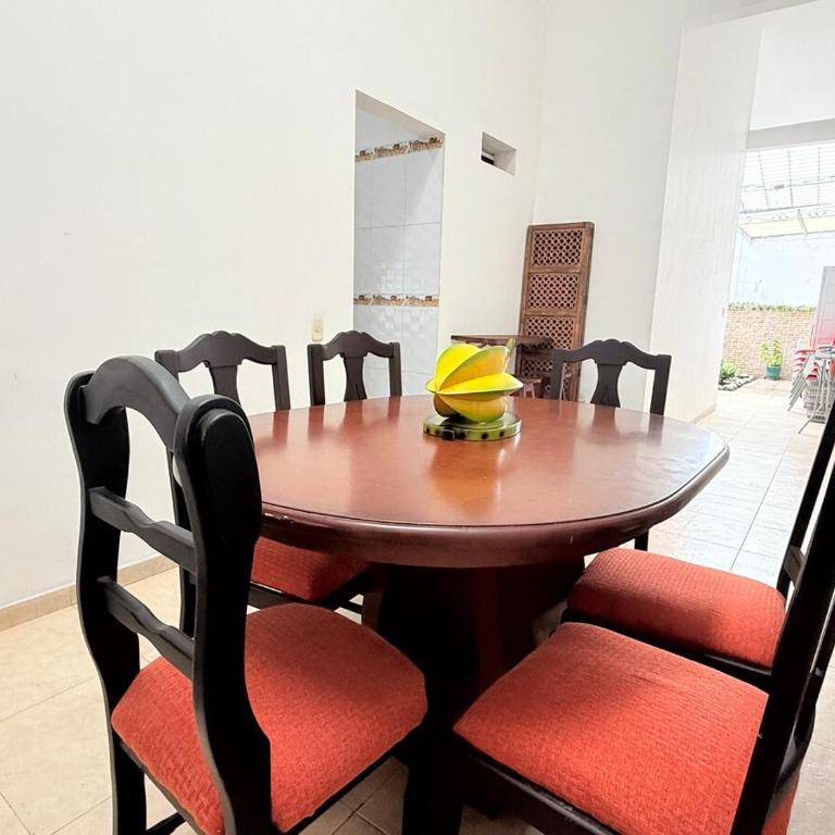 Casa con aires y agua caliente por mall Chipichape Cali - Casa de 5 dormitorios - 9