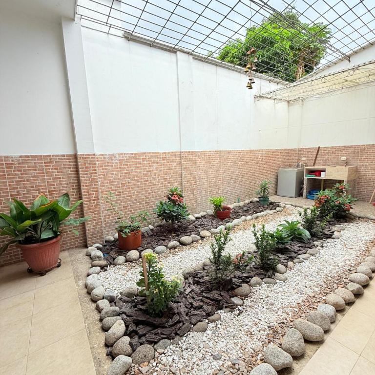 Casa con aires y agua caliente por mall Chipichape Cali - Casa de 5 dormitorios - 10