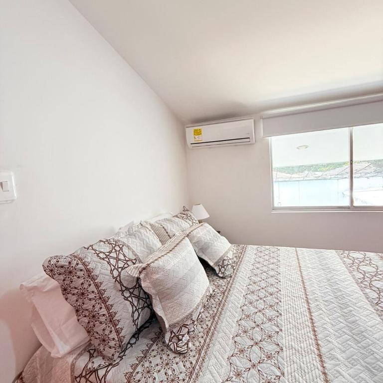 Casa con aires y agua caliente por mall Chipichape Cali - Casa de 5 dormitorios - 28