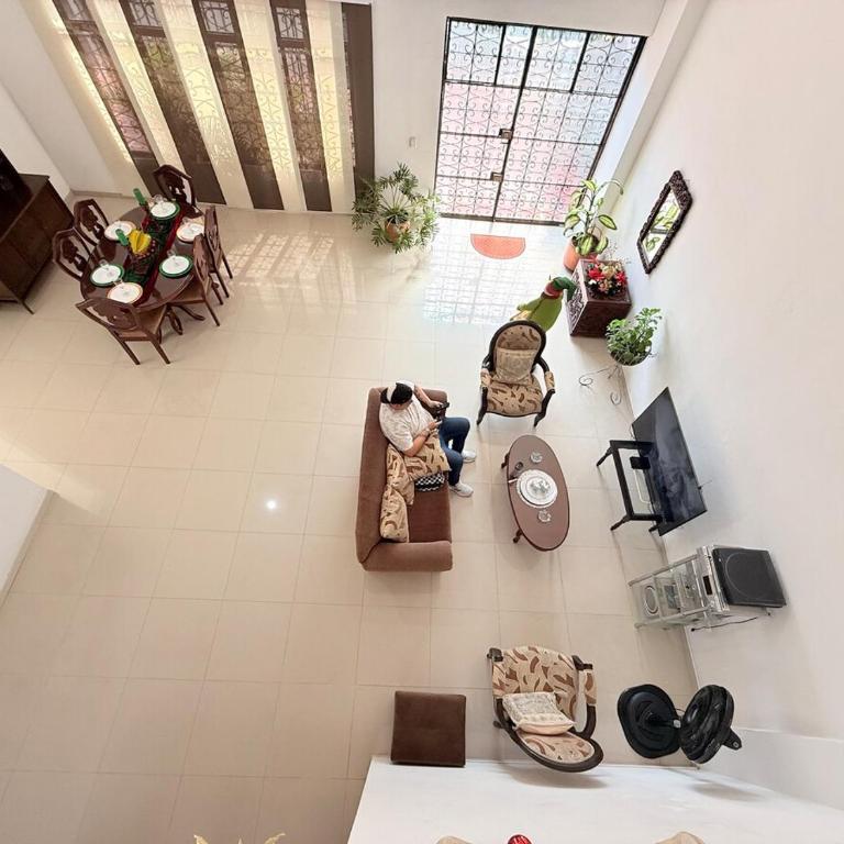 Casa con aires y agua caliente por mall Chipichape Cali - Casa de 5 dormitorios - 43