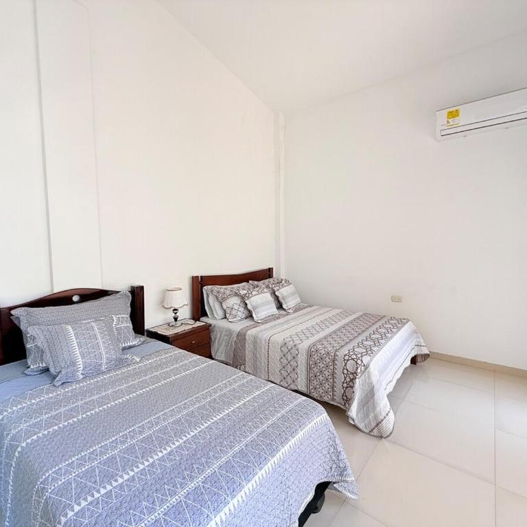 Casa con aires y agua caliente por mall Chipichape Cali - Casa de 5 dormitorios - 45